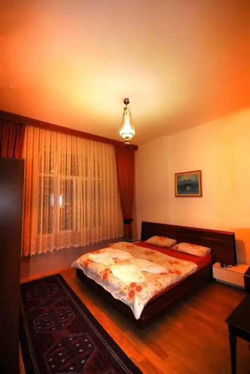 Station Hotel 34