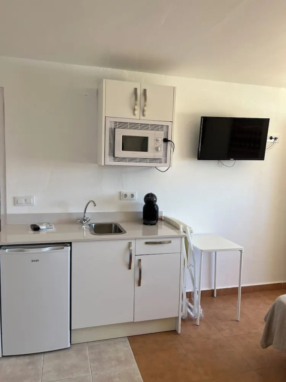 Hospedería Almundo by Alexandra Realty