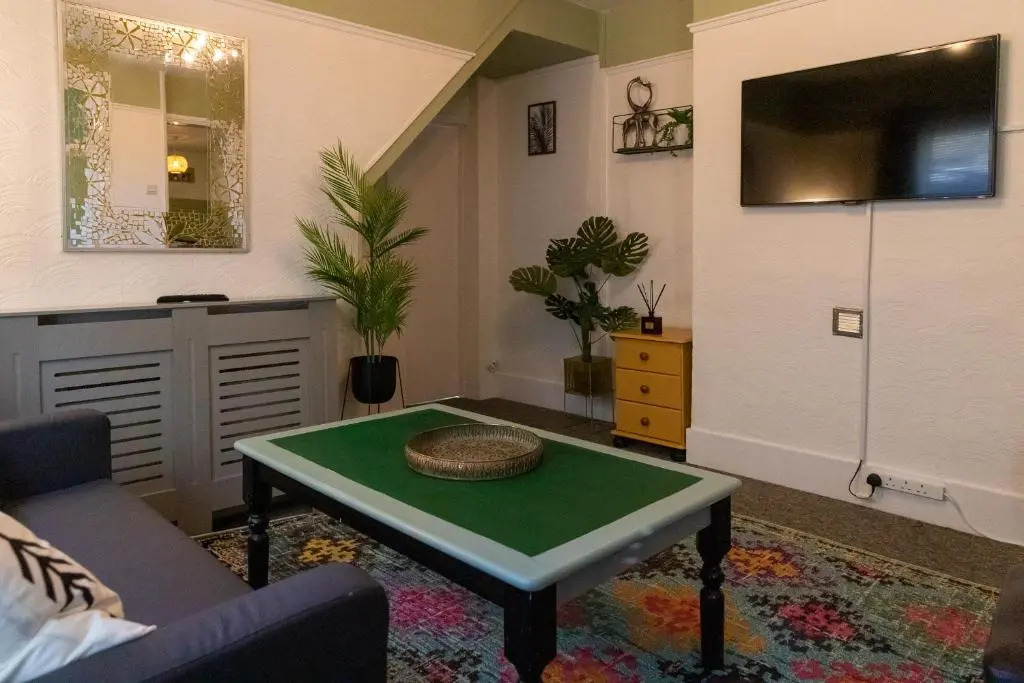 Step Free Access Apt for 6 Parking 2 Mins Town