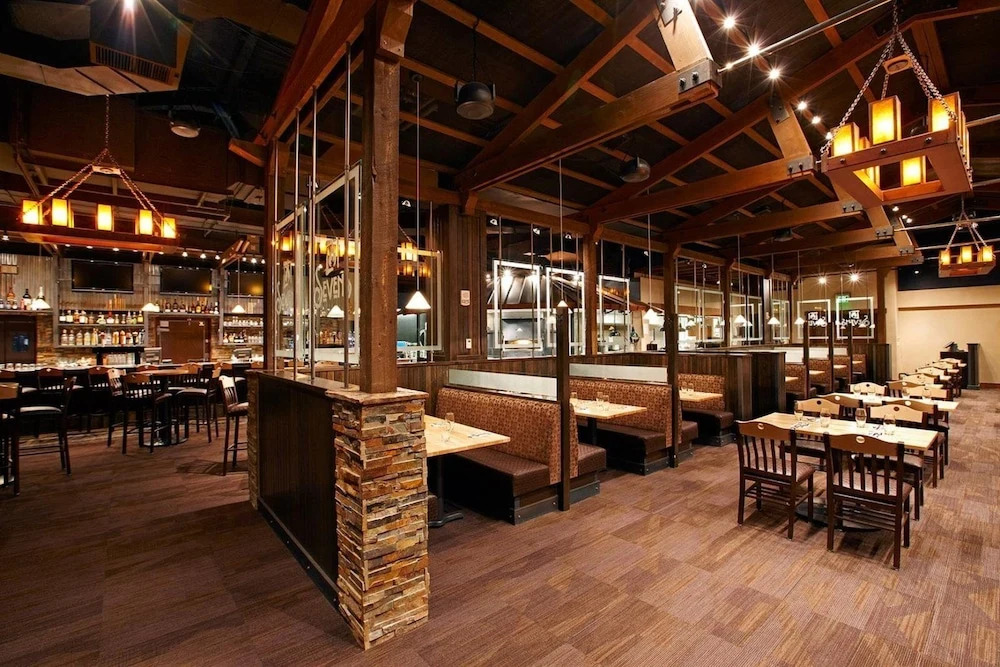 Crystal Peak Lodge 2 Bedroom Ski in, Ski out Slopeside Condo at the Base of Peak 7