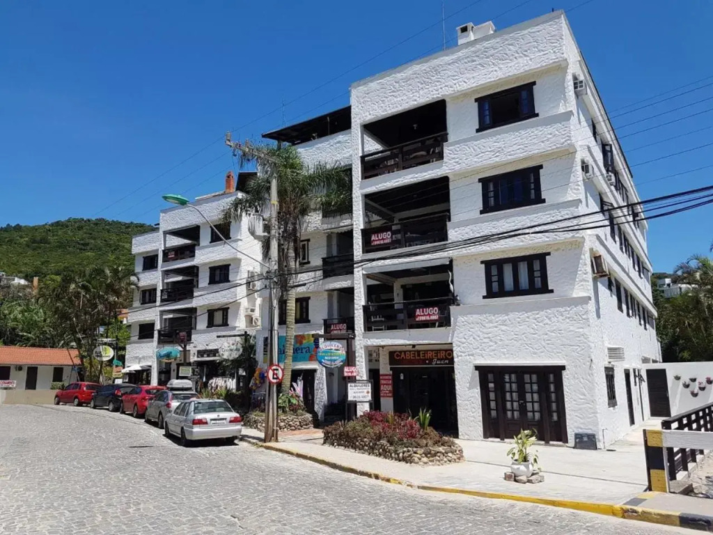 apartamento a 15 metros do mar de bombinhas