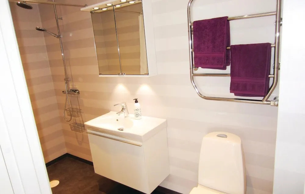 Beautiful Apartment in Kungshamn With 3 Bedrooms and Wifi