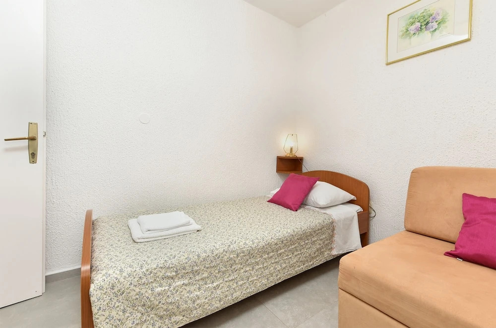 Welcoming Apartment With Garden