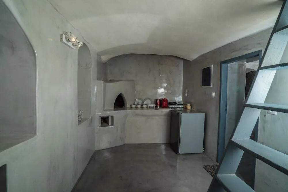 Thetis Cave Houses