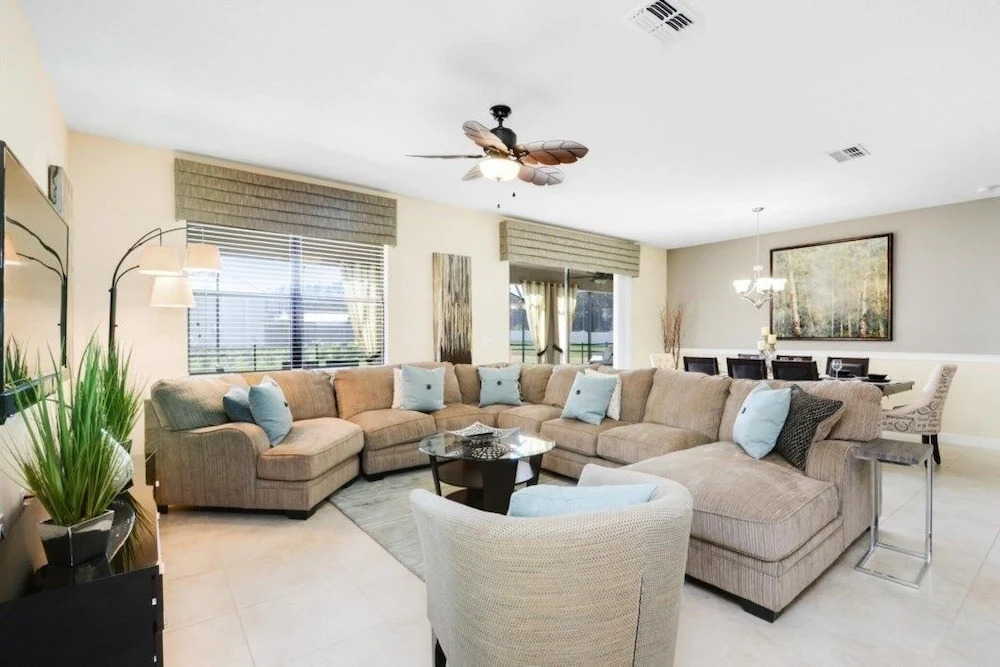 Luxury Movie Theater Room, Pool Spa & Game Room! 8 Bedroom Home