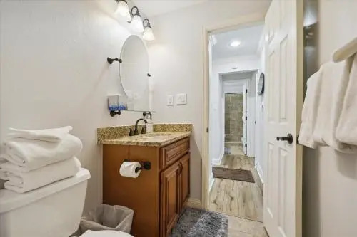 Tannhauser 115 - 2 Br Condo
