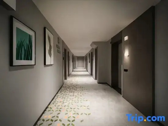 Shankee Tea Style Hotel (Yuexi County Government Mingtangshan Road)