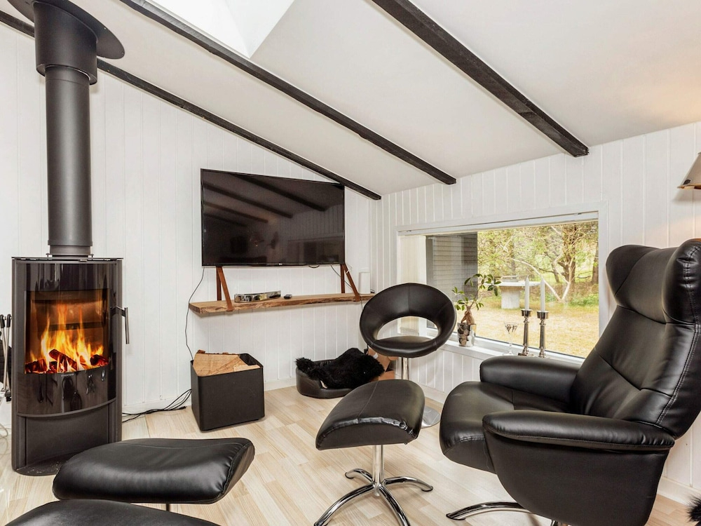 4 person holiday home in Thisted-By Traum