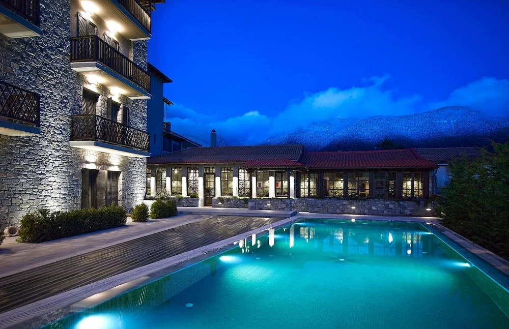 Art Mainalon Hotel