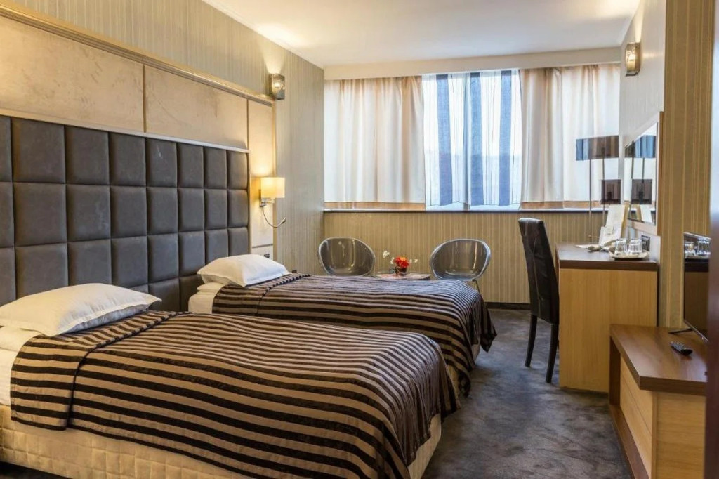 Cosmopolitan Hotel
