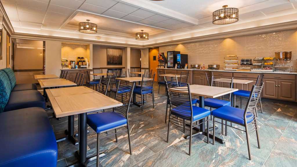 Best Western Plus Hudson I-94