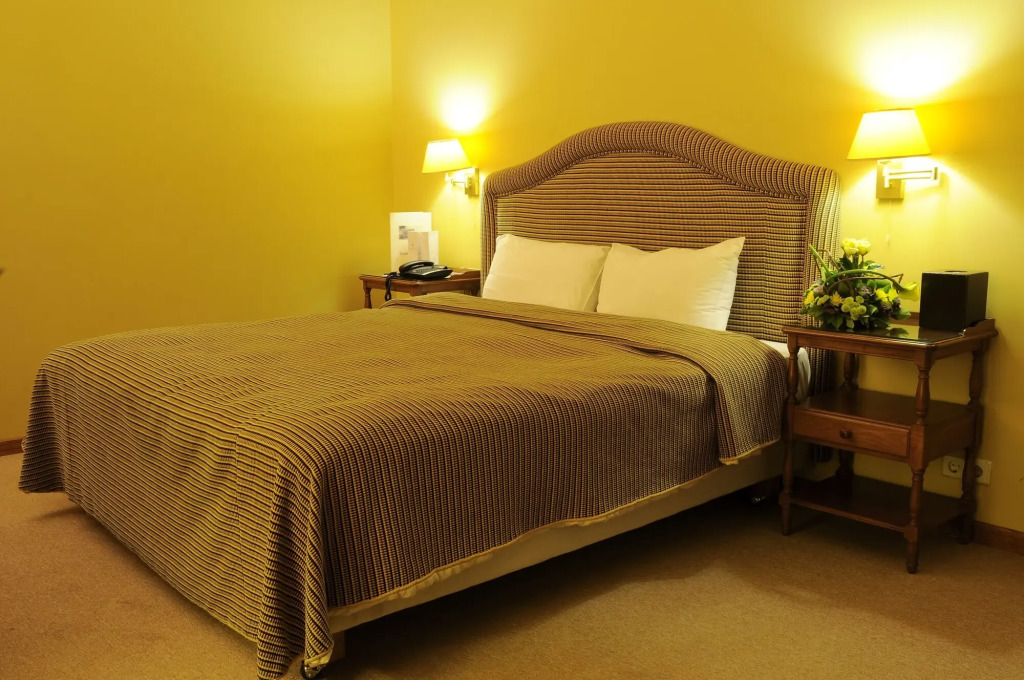 Warwick Palm Beach Hotel