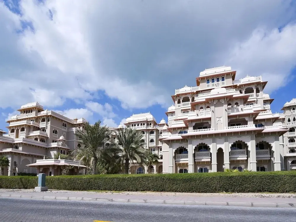 OYO Home 161 Taj Grandeur 1 BHK Apartment Palm