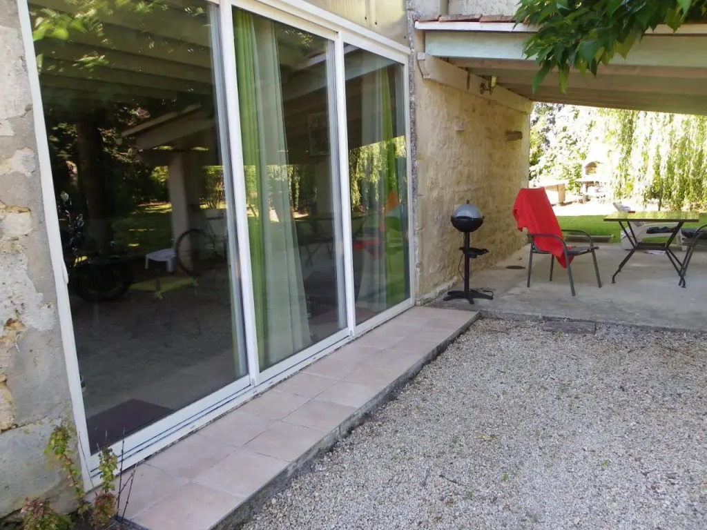 Gîte cosy, sur jardin, terrasse privée, parking au calme en rdc