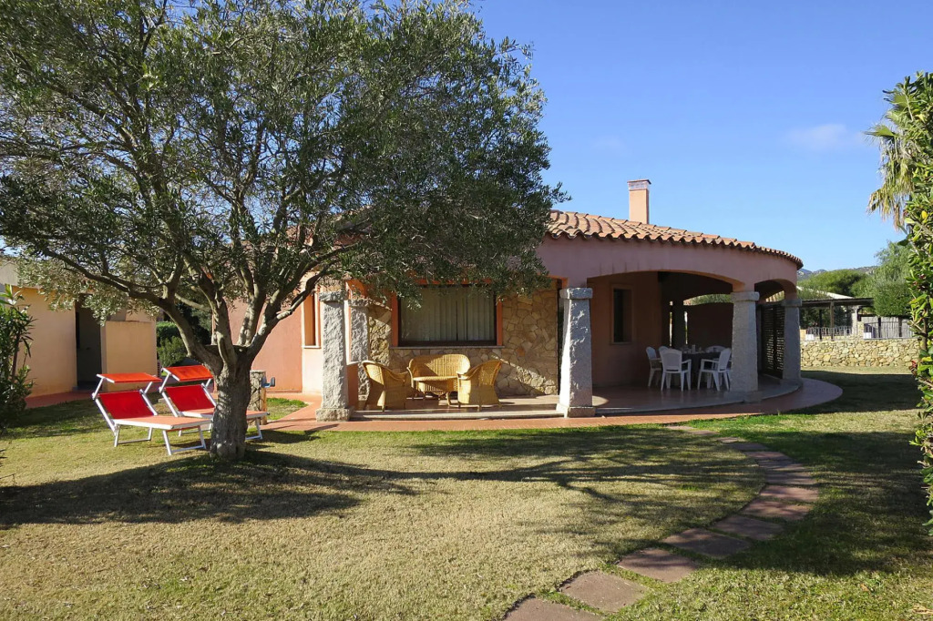 Villa on Costa Rei near Sandy Beach