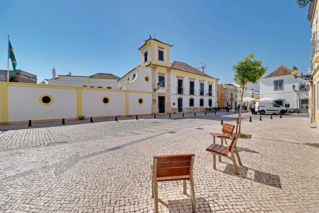 Faro Amazing by Homing