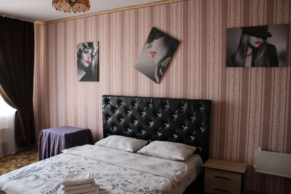 Apartment on Vasylia Stusa St, 2