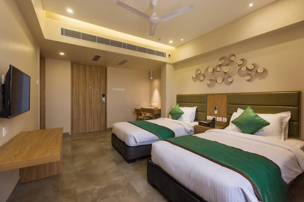 Floressa Randa Business Hotel