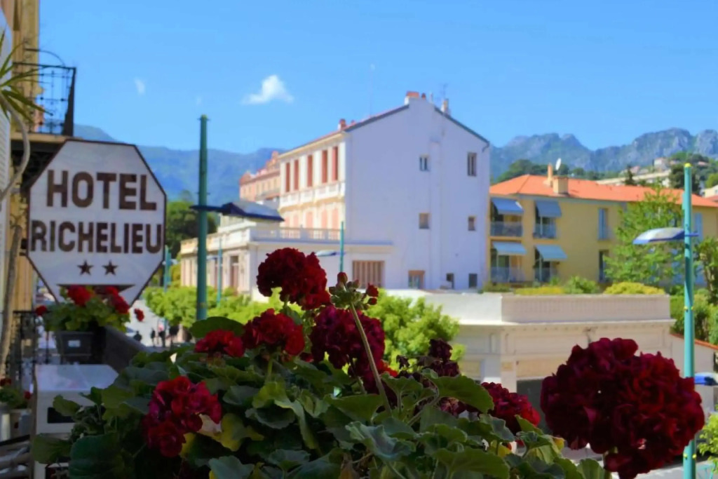 Hotel Louvia