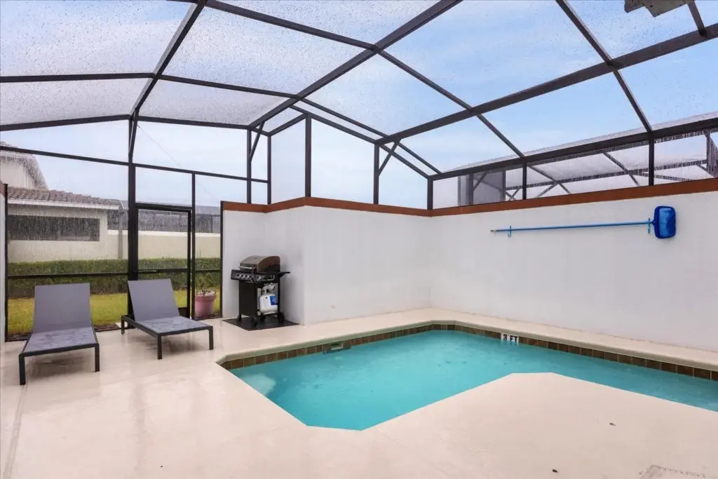 4 Bedrooms 3 Bathrooms Storey Lake 3195 Pp
