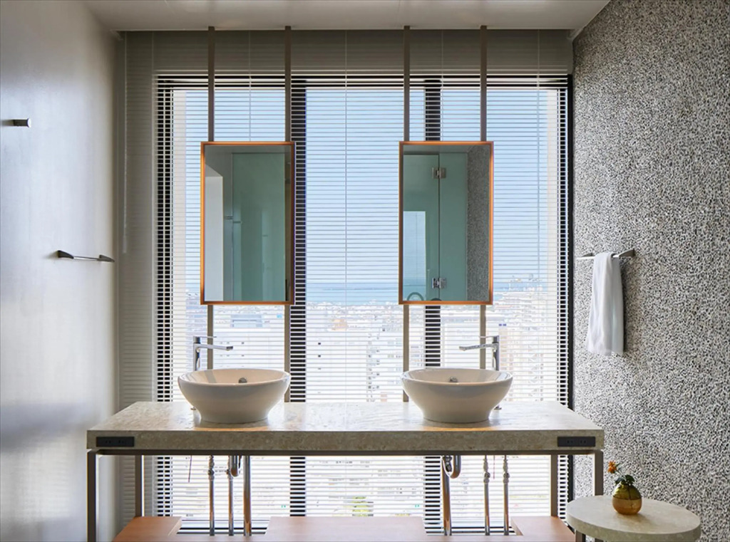 HOTEL STRATA NAHA