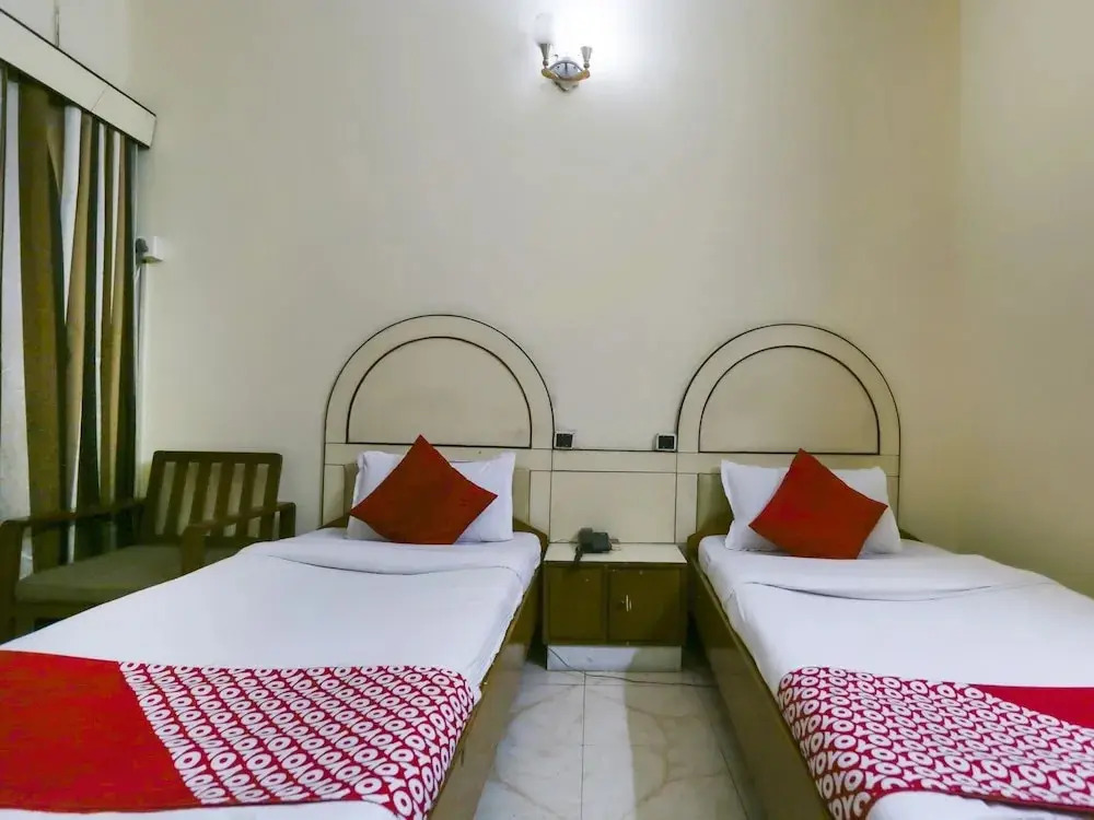 Hotel Rajmahal Inn By OYO Rooms