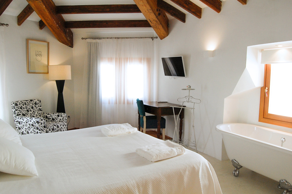 Hotel Forn Nou