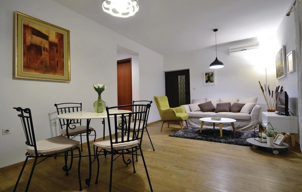 Gorgeous Home In Kanica