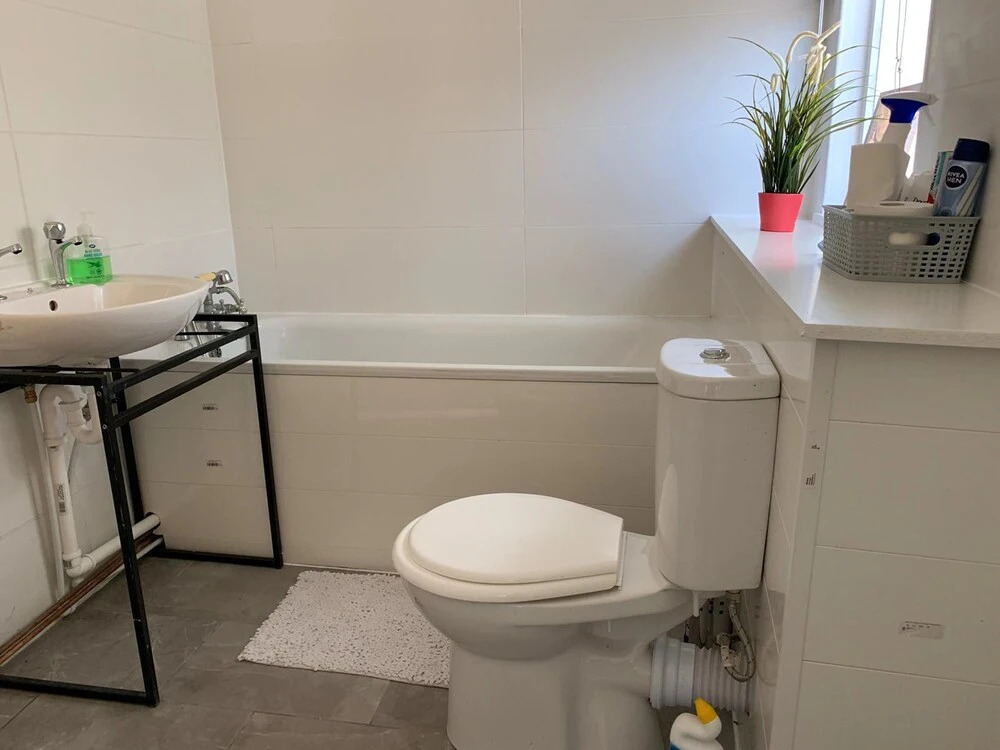 Convenient Catford Apartment