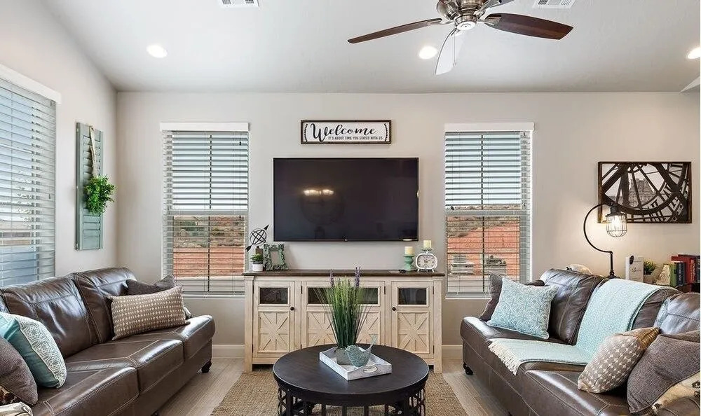 Spacious Villa 5 minutes to Lake State park by Redawning
