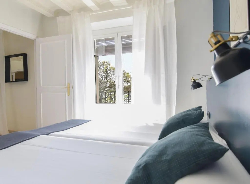 MIRADOR 3 Bedroom Apartment Port Vell