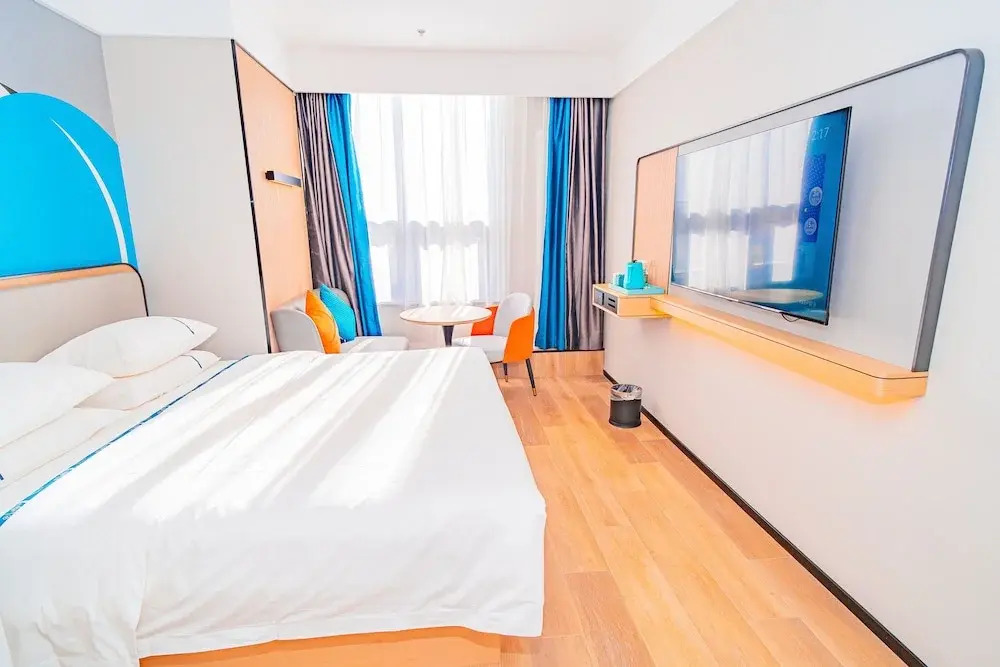 Home Inn Huayi Select Collection Hotel