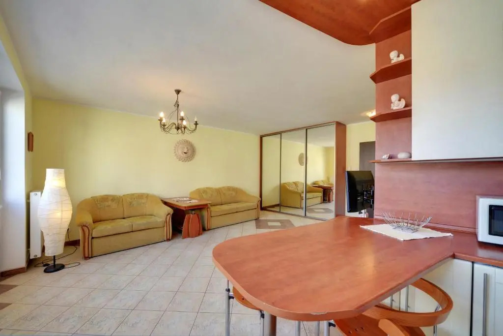 Jasny i Delikatny Apartament Sun Seasons 24 w Kołobrzegu by Noclegi Renters