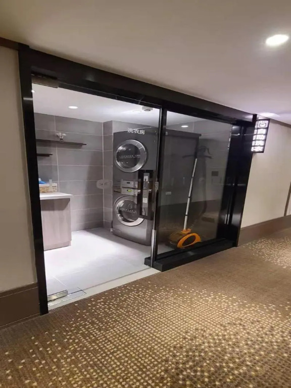 Hanting Hotel Qingdao Yan'an 3rd Road Zhiquan Road Metro Station