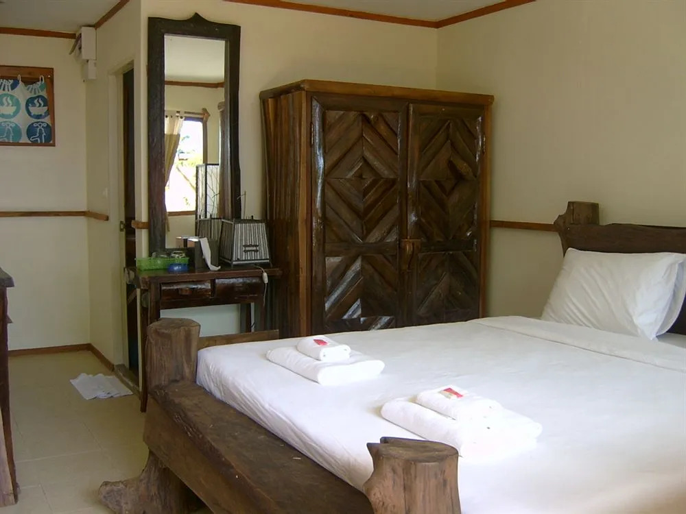 Phuttachot Resort Phi Phi