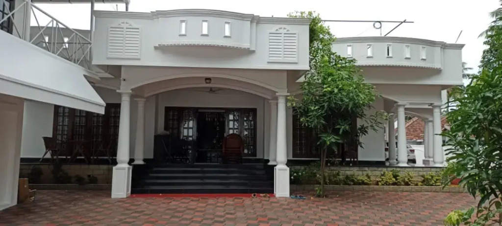 Vaiga Homes - Vembanadu Lakeview Retreat