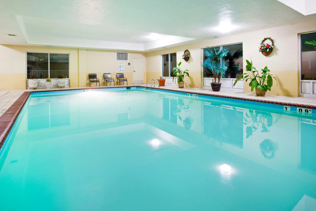 Holiday Inn Express Hotel & Suites London by IHG