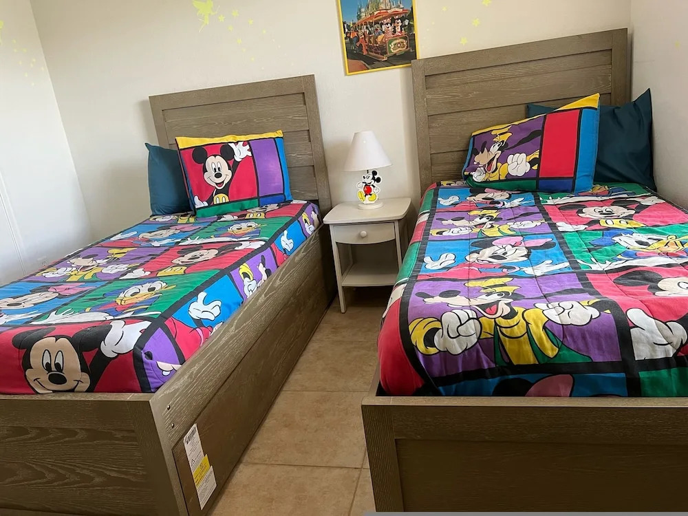 Amazing Resort 2 bed Condo Close to Disney