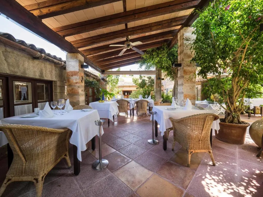Residencia Restaurant Son Floriana