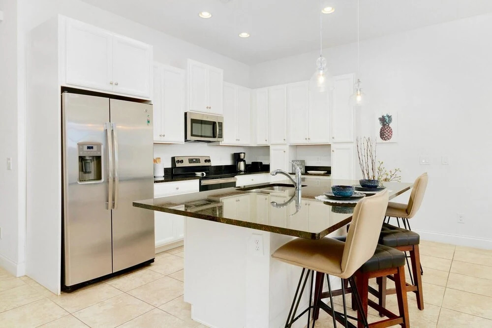 Stylish 3BR Townhouse With Pool Near Disney