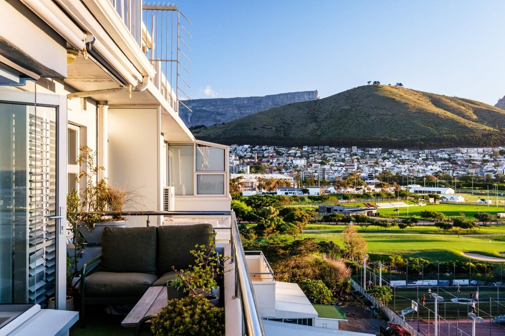Extraordinary Stay in Mouille Point The Apartment