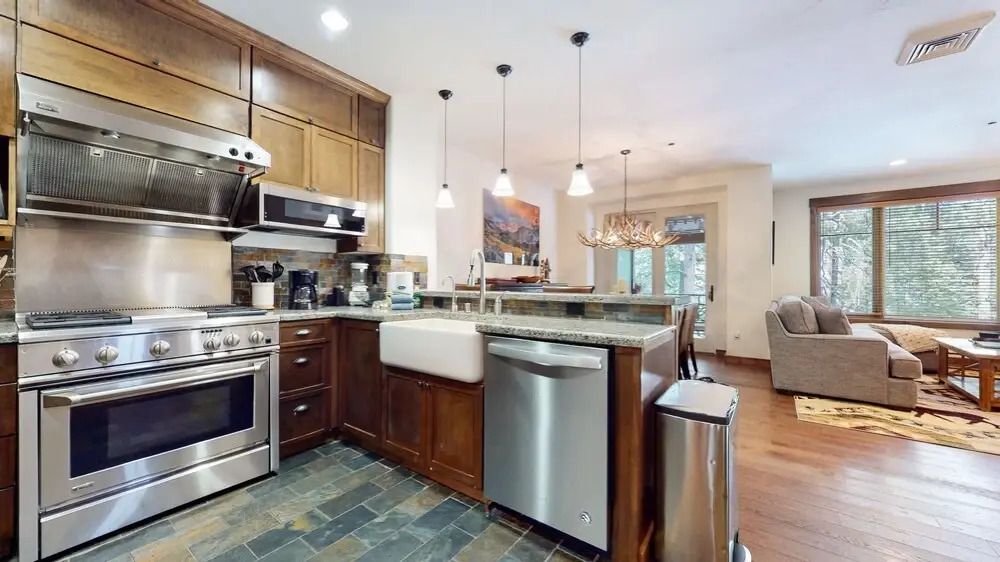 Woodwinds #1323 4 Bedroom Townhouse