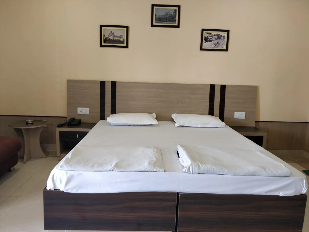 Central Hotel