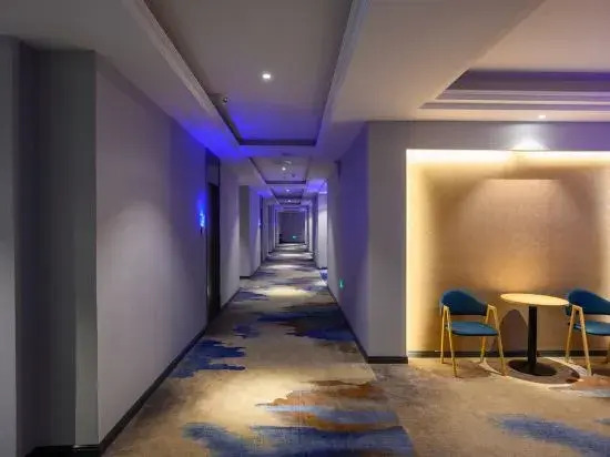 Yisu Qingju Hotel (Cixi Yintai City)