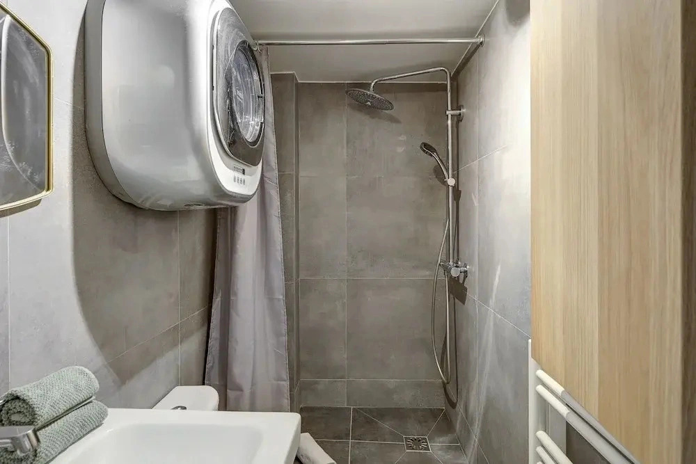Charming Le Marais Mezzanine Studio
