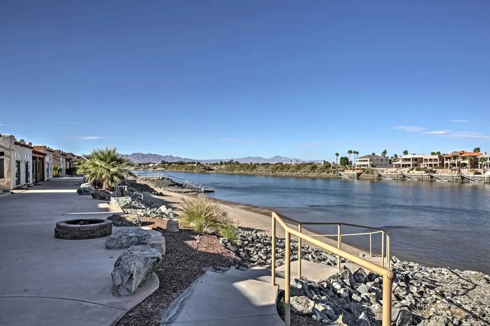 River's Edge Golf Condo w/ Beach Access + Patio!