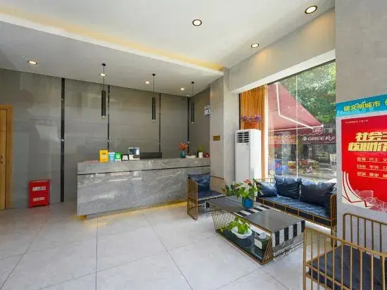 Yijia Hotel