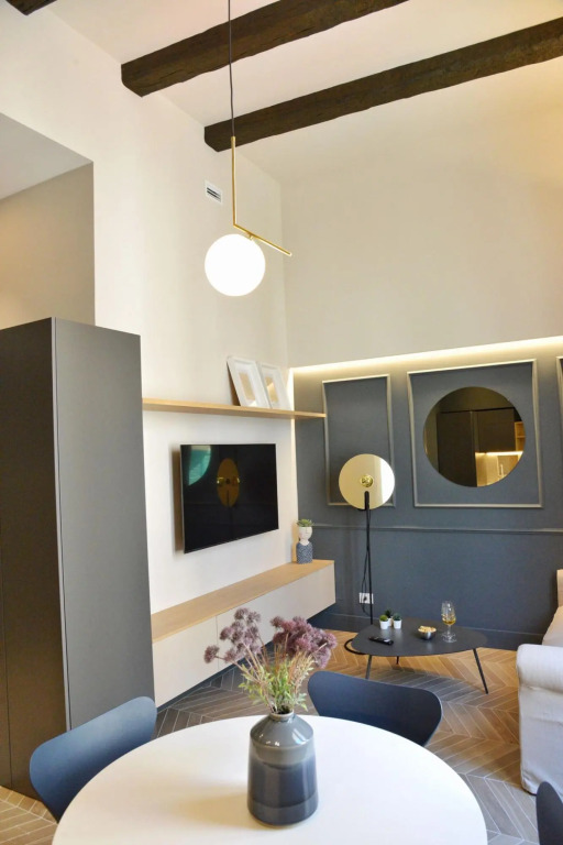 Apartment suitable for families or couples, equipped kitchen and laundry corner, private balcony-Mattia by Dimore Garibaldi