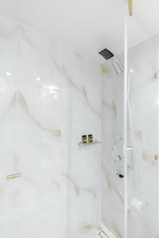 Castellano Hotel & Suites