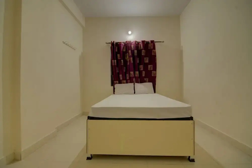 Niwant Lodge by OYO Rooms